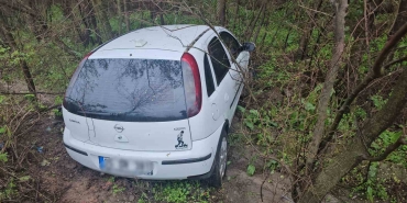 BANDIRMA'DA KAZA...TABELAYA ÇARPTI, UÇURUMA YUVARLANDI