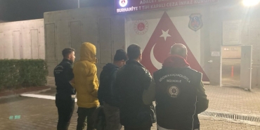 EDREMİT’TE GÖÇMEN KAÇAKÇILIĞI OPERASYONU: 3 TUTUKLAMA