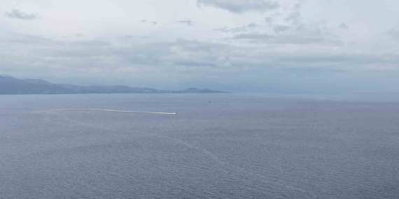 Ayvacık açıklarında botun battığı bölgede arama kurtarma çalışmaları devam ediyor