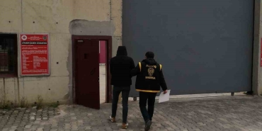 BALIKESİR’DE HAPİS CEZASI BULUNAN FİRARİLERE EŞ ZAMANLI OPERASYON