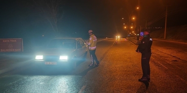 BALIKESİR’DE POLİSTEN HUZUR DENETİMİ