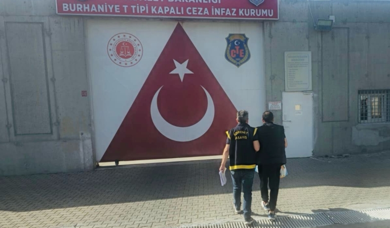 Balıkesir’de aranan 26 şahıs yakalandı
