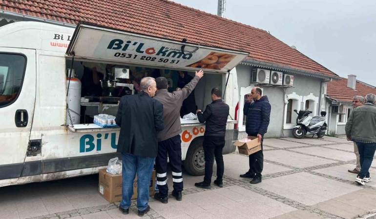 TCDD çalışanlarından geleneksel lokma hayrı