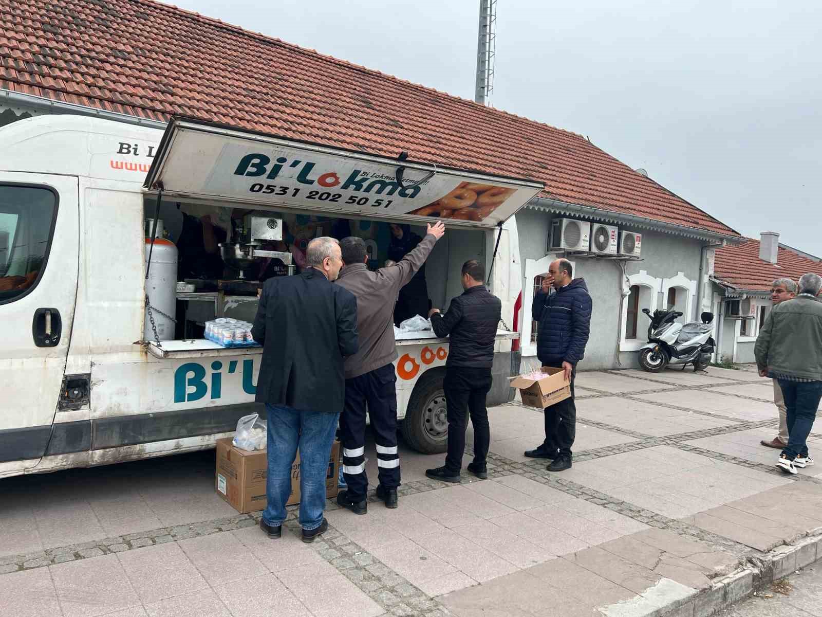 TCDD ÇALIŞANLARINDAN GELENEKSEL LOKMA HAYRI