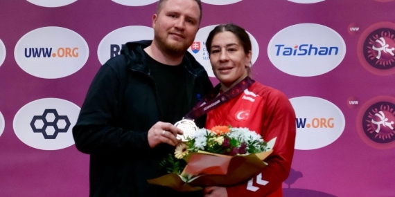 Milli güreşçi Yasemin Adar Yiğit, Avrupa 2.’si oldu