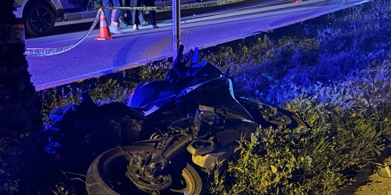 Erdek’te meydana gelen motosiklet kazasında, genç bir üniversite öğrencisi yaşamını yitirdi.