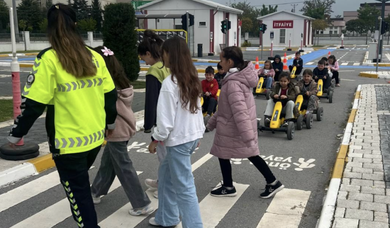 Balıkesir’de 378 Öğrenciye Trafik Eğitimi Verildi