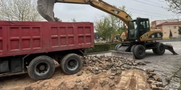 b55f35b6-1d80-46d5-8aa2-db675a68e566