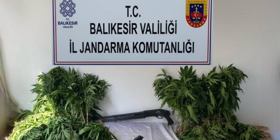 Balıkesir’de jandarmadan organize suçlara karşı geniş çaplı operasyon