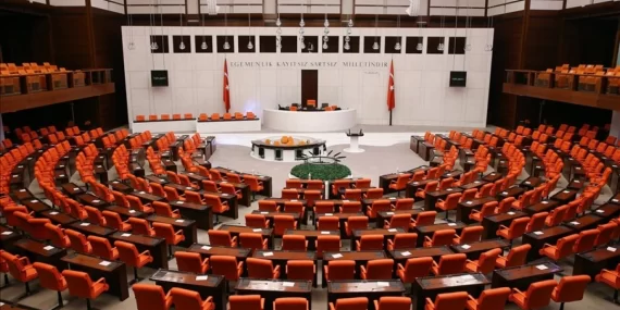 Meclis’in Kadına Şiddet Raporu Tamamlandı: Fenomenlere “Kadın Dostu İçerik” Çağrısı