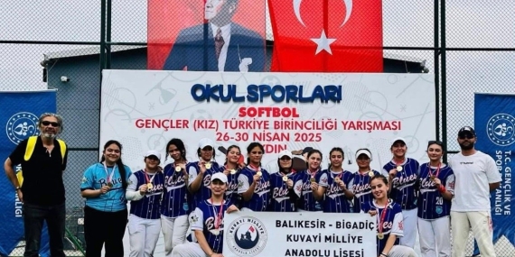 Balıkesir’li kızlar Softbol’da Türkiye şampiyonu