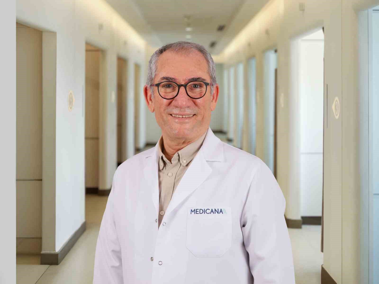 PROF. DR. ŞENDUR: "TORUNLARLA OYNAMAK DA EGZERSİZ SAYILIR"