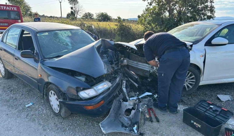 Balıkesir’de trafik kazası: 5 yaralı