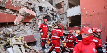 BALIKESİR İTFAİYESİ DOĞAL AFETLERE KARŞI TEYAKKUZDA YANGIN VE DEPREM TATBİKATI GERÇEĞİ ARATMADI