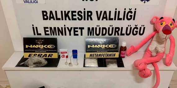 Pembe panterin içinden uyuşturucu çıktı