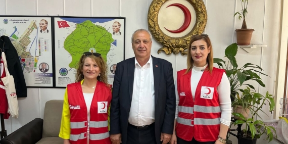 AK Parti Gönen İlçe Başkanı Dağlı’dan Kızılay’a ziyaret