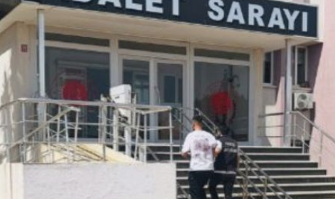 Balıkesir’de Uyuşturucu Suçlarından Aranan 2 Şahıs Yakalandı