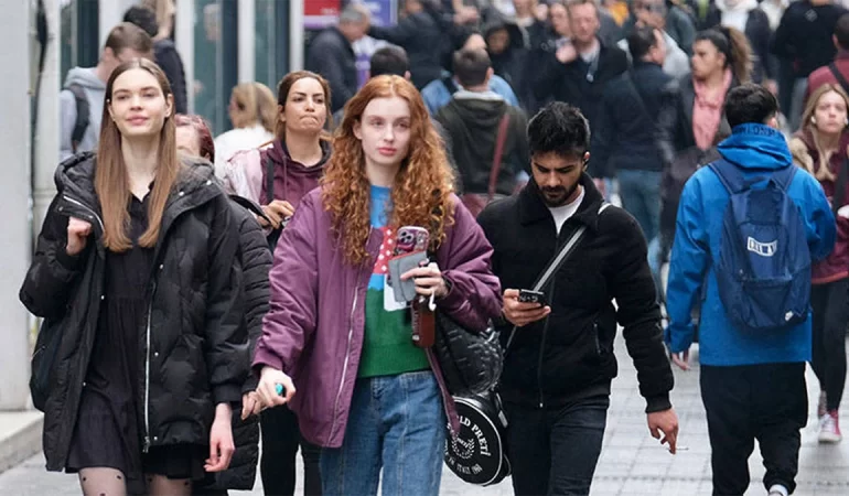 Ne okulda ne işte beş milyon genç evde