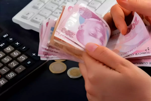 1815499-sgk-uzmani-karakas-acikladi-en-dusuk-emekli-ucreti-belli-oldu-683c0dbe3303b