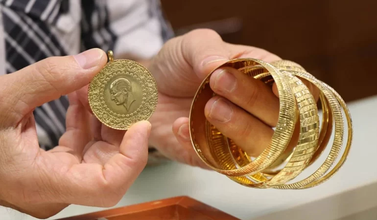 Altında yeni zirveler ufukta: Ons altın 4 bin dolara yaklaşabilir