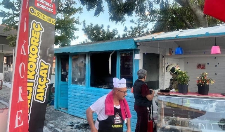 Balıkesir’de kokoreççide korkutan yangın