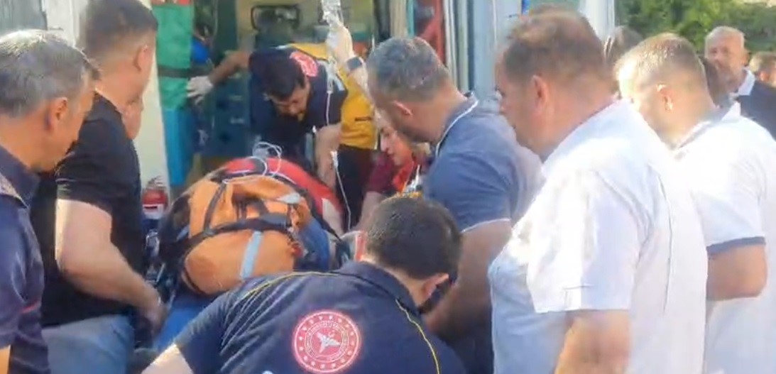 ASMALARI TEMİZLERKEN KUYUYA DÜŞTÜ, İTFAİYE EKİPLERİ SEFERBER OLDU