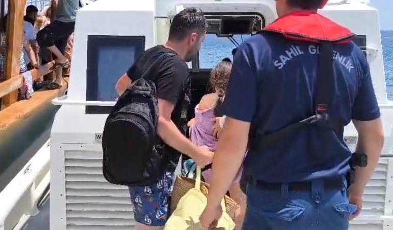 Balıkesir açıklarında 1 şahsın tıbbi tahliyesi gerçekleştirildi