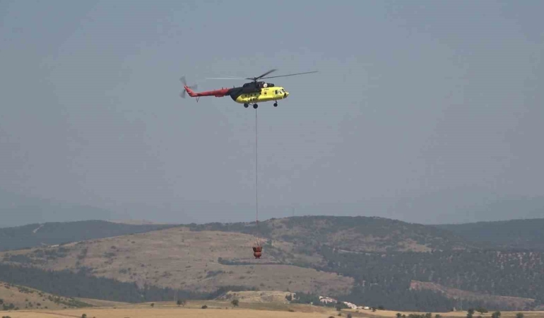 Kepsut’taki 2 ayrı orman yangınında soğutma çalışmaları sürüyor, 5 kişi gözaltında
