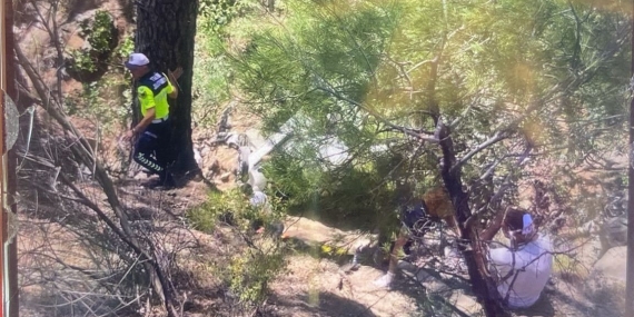 Balıkesir’de araç dere yatağına uçtu: 1 ölü