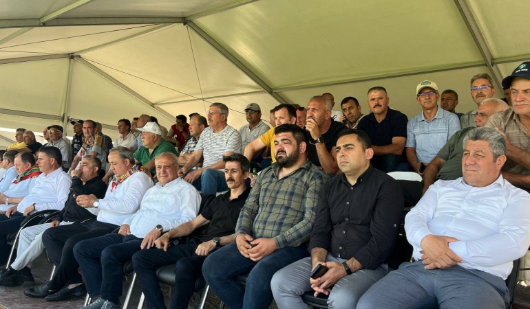 AK Parti Gönen İlçe Başkanı Zekeriya Dağlı, Sebeplili Hüseyin Pehlivan Yağlı Güreşleri’ne Katıldı