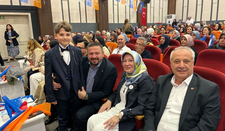 AK Parti Balıkesir İl Kadın Kolları Danışma Meclisi toplandı