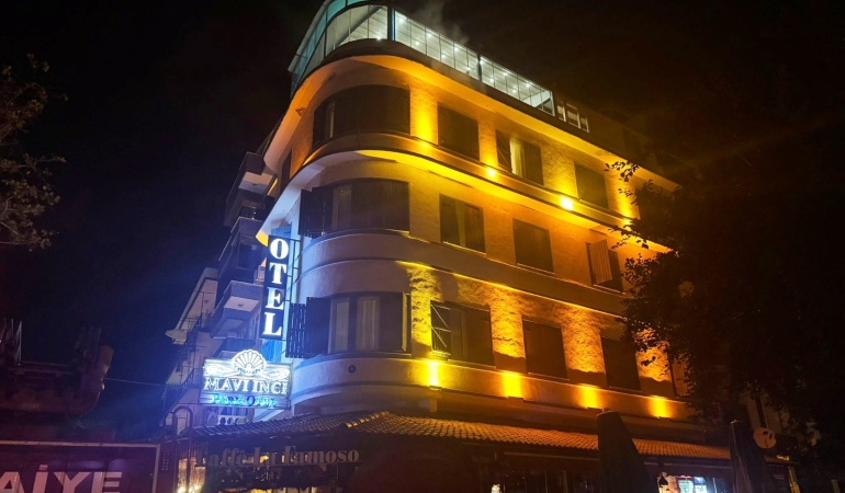 Erdek’te otelde yangın paniği