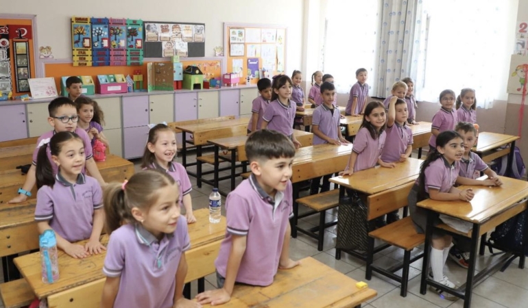 Gönen’de 11 Binden Fazla Öğrenci Karne Sevinci Yaşadı