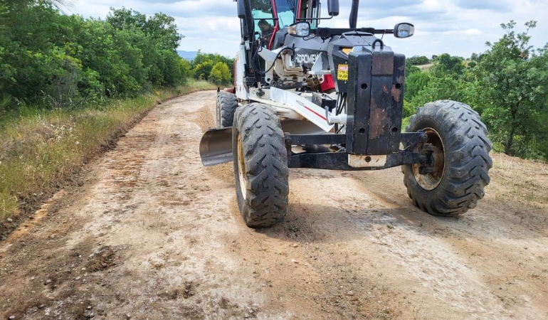 Balıkesir’de Yangın Emniyet Şeritlerinin Bakımı Devam Ediyor