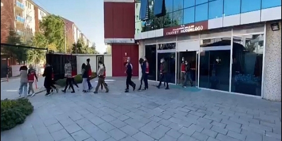 Balıkesir Polisi Bir Haftada 208 Aranan Şahsı Yakaladı