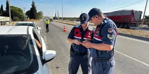 Balıkesir’de Huzur ve Güvenlik Uygulamaları Sürdürülüyor: 1 Haftada Aranan 200 Şahıs Yakalandı