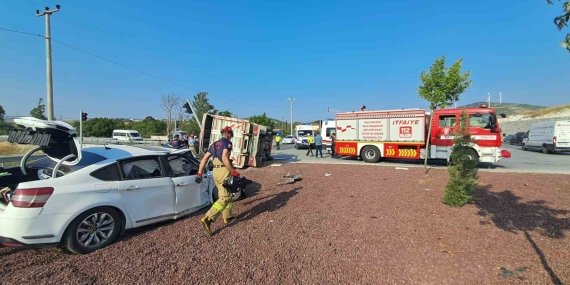 Balıkesir’de kamyon ile otomobil çarpıştı: 1 ölü, 1 yaralı