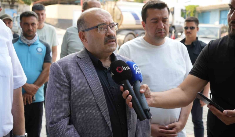 Balıkesir Valisi Ustaoğlu: “Üç ilçemizde 4 mahallede yangınlarla mücadelemiz sürüyor”