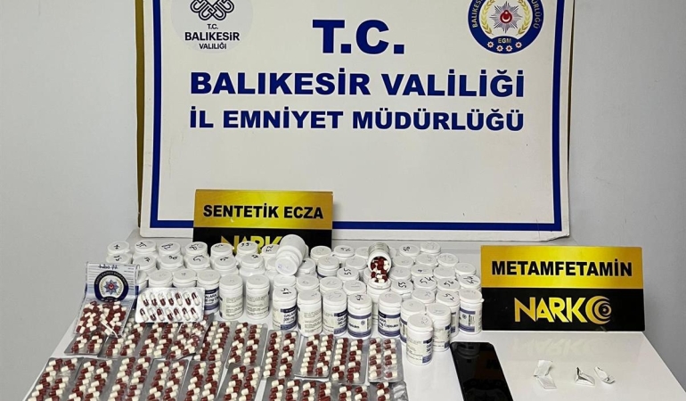 Balıkesir’de uyuşturucu operasyonu: 3 bin 903 sentetik ecza hap ele geçirildi