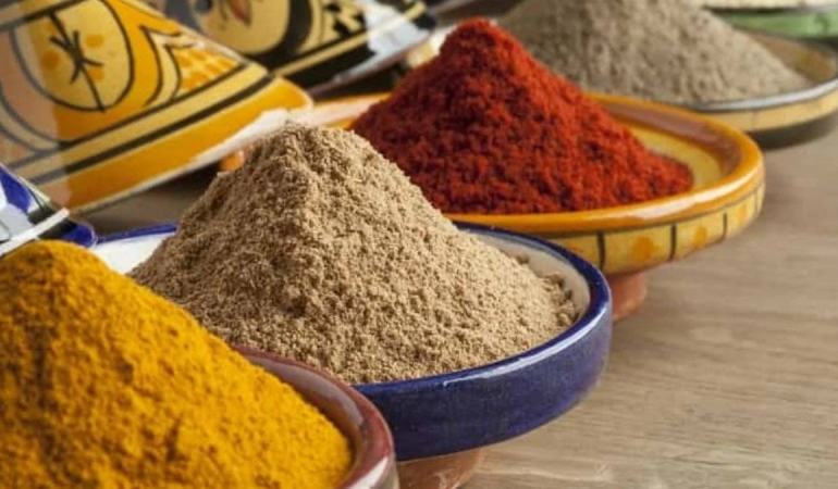 Bakanlık tek tek ifşaladı: Baharatlarda yasaklı madde, lahmacunda kanatlı et