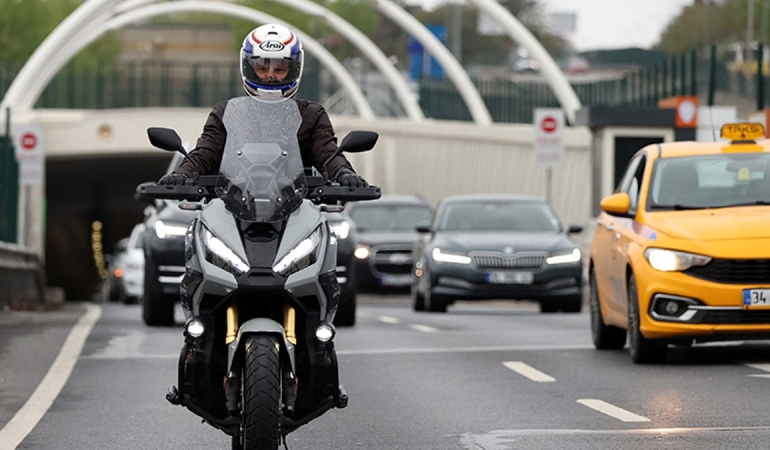 Şehir içi ulaşımda yeni dönem: Motosikletler otomobilleri geride bıraktı