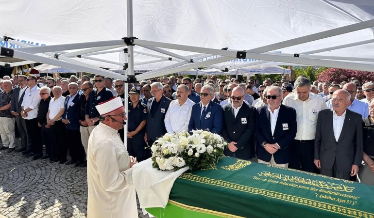 BAGFAŞ kurucusu Recep Gencer Bandırma’da son yolculuğuna uğurlandı