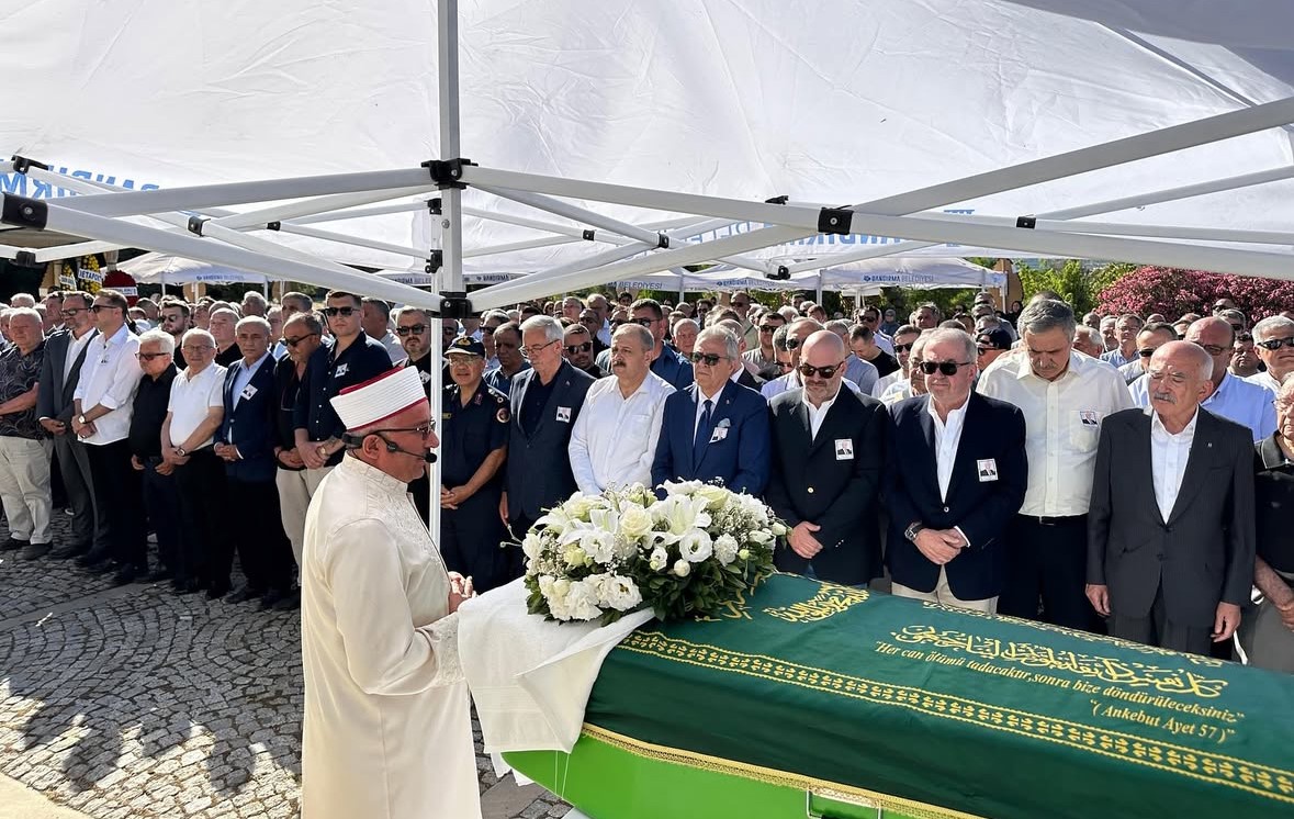 BAGFAŞ KURUCUSU RECEP GENCER BANDIRMA’DA SON YOLCULUĞUNA UĞURLANDI