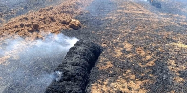 SINDIRGI'DA SAMANLAR TARLADA YANDI