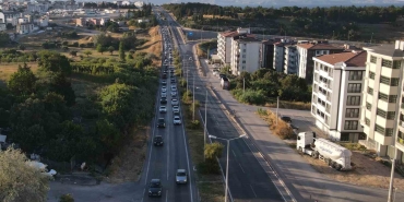 ERDEK’TE TATİLCİ YOĞUNLUĞU, TRAFİK HATTI HAVADAN GÖRÜNTÜLENDİ KAPIDAĞ YARIMADASI'NA AKIN, HAFTA SONU TATİLİNDE TRAFİK DÜĞÜMÜ