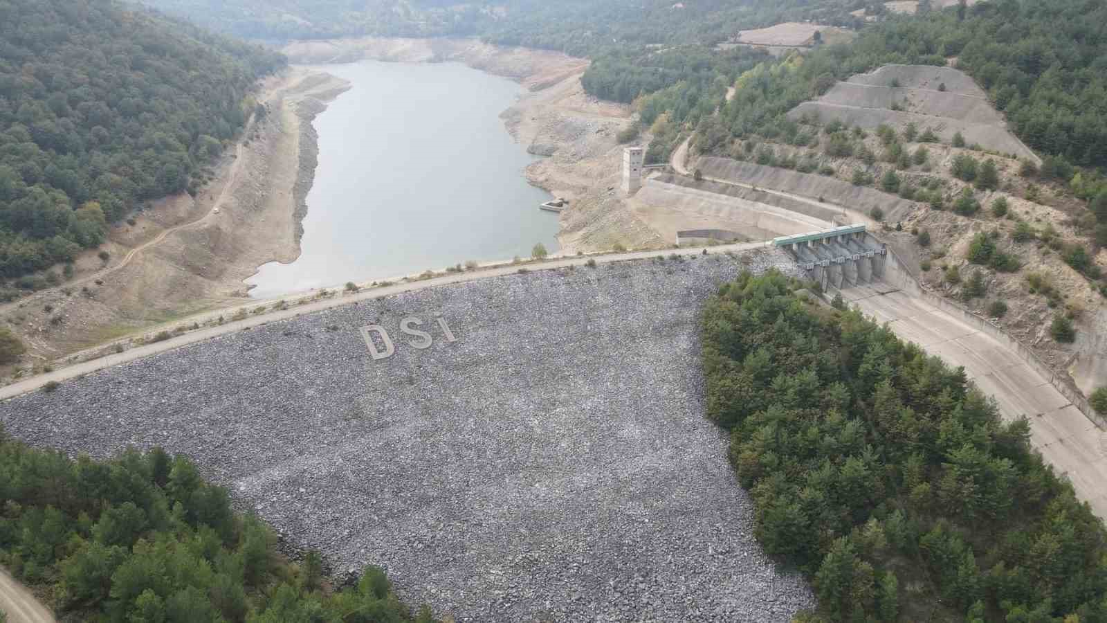 GÖNEN BARAJI ALARM VERİYOR GÖNEN BARAJI'NDA DOLULUK ORANI YÜZDE 30'A DÜŞTÜ, YAĞMUR DUASI EDİLDİ