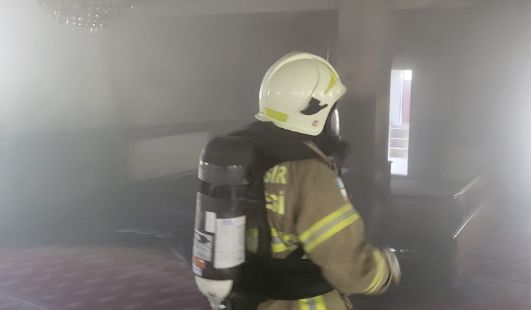 Manyas’ta cami yangını ekipler tarafından söndürüldü