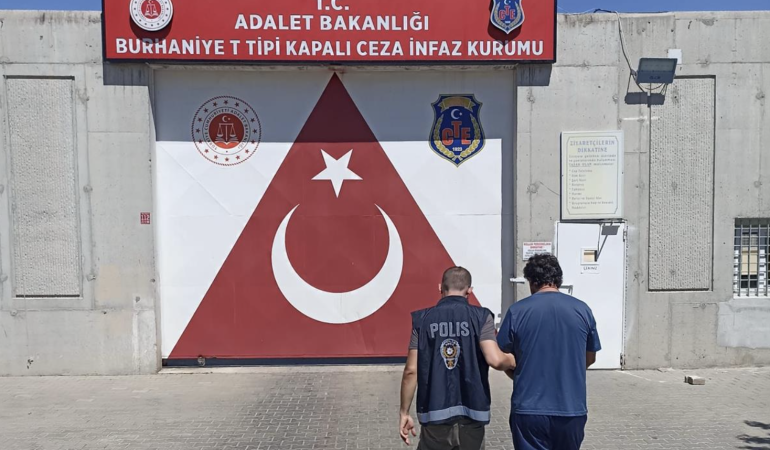 Balıkesir’de 24 yıl 8 ay hapis cezası bulunan şahıs yakalandı