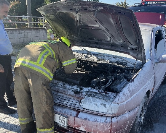 Susurluk’ta araç yangınına müdahale edildi