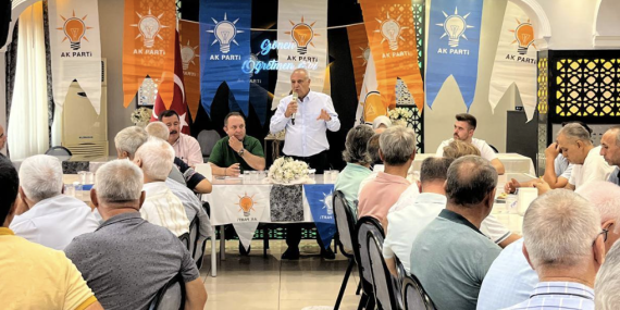 AK Parti Gönen İlçe Teşkilatı, mahalle başkanlarıyla istişare toplantısı yaptı